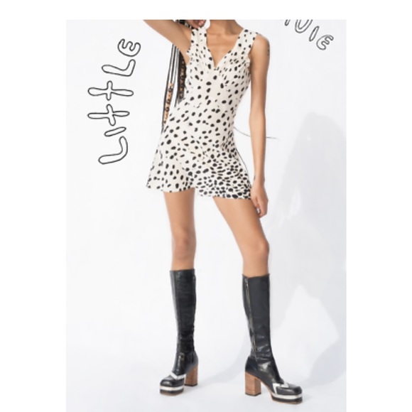 Elton John edition - the little Jeanie in snow leopard dress - Picture 4 of 7